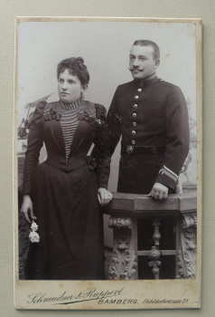 Foto auf Karton Bamberg / 1900-1920 / Mann und Frau / Uniform Soldat